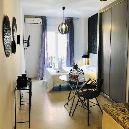 Cozy Studio Malaga Centro By AlohaМалага Екстер'єр фото