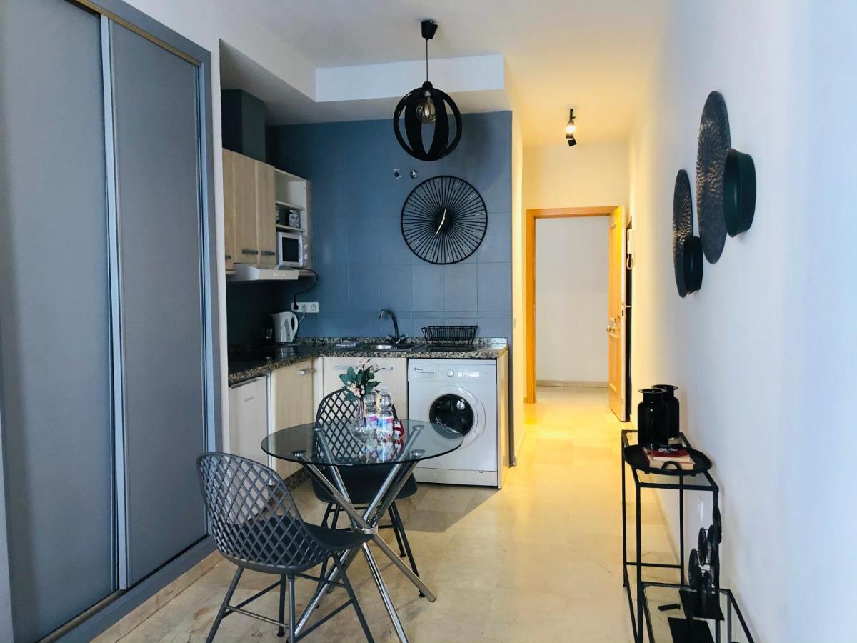 Cozy Studio Malaga Centro By AlohaМалага Екстер'єр фото